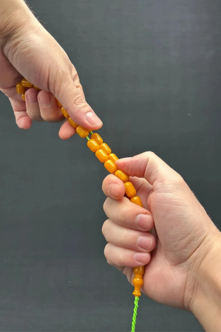 Özel Döküm Sarı Kapsül 13 x 9 Orjinal Bakalit Tespih